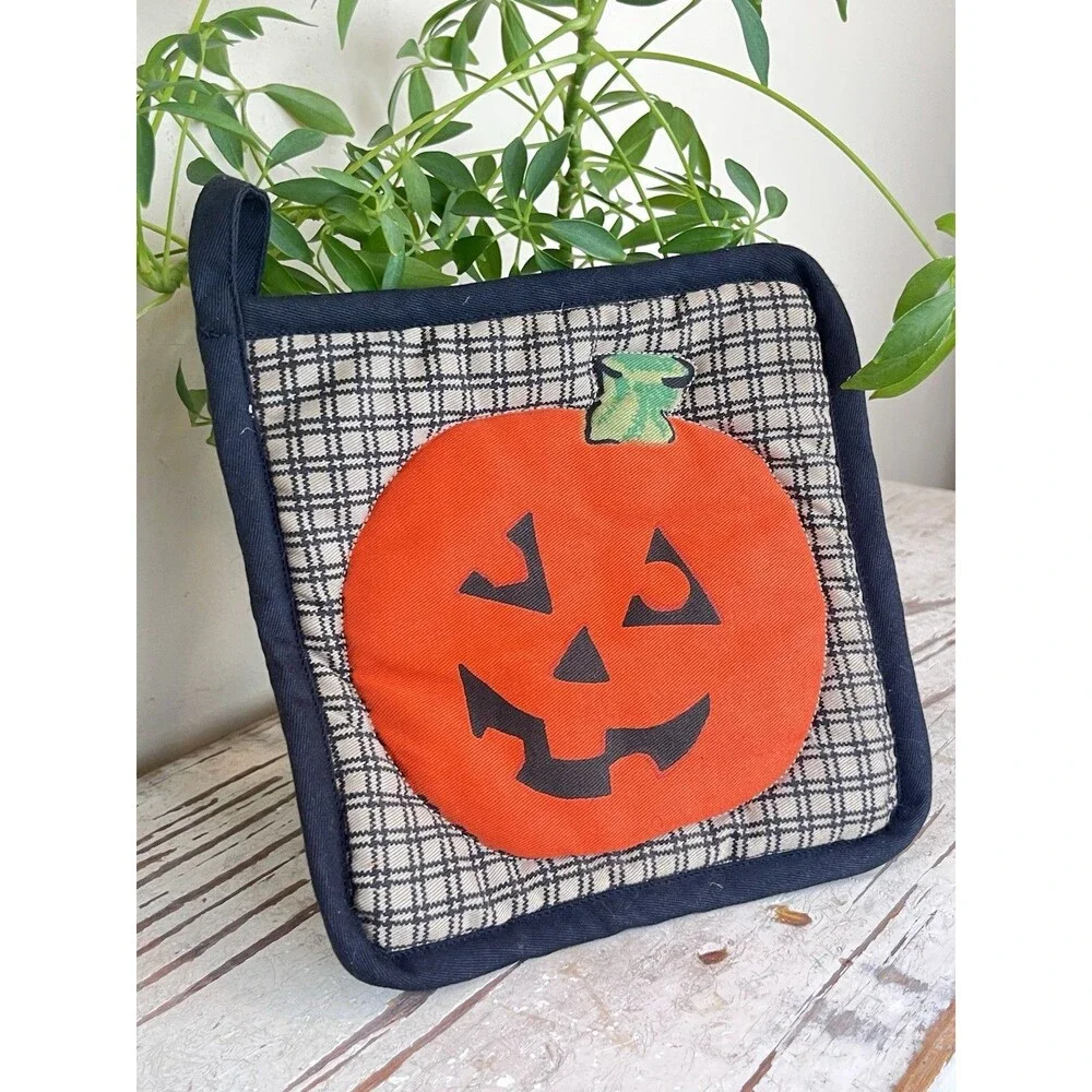 Vintage Happy Halloween Jack O Lantern Oven Stovetop Pot Holder 8”x8” Nostalgia